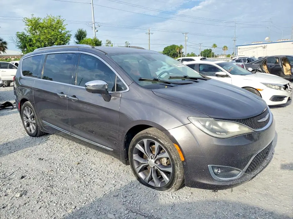 2018 CHRYSLER PACIFICA LIMITED  