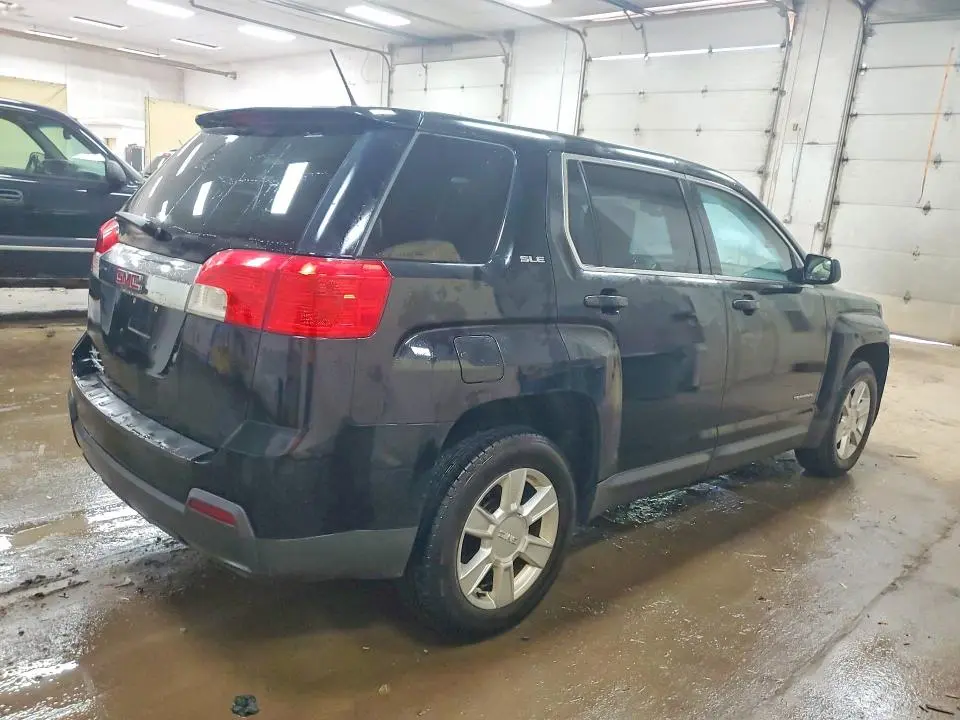 2013 GMC TERRAIN SLE  