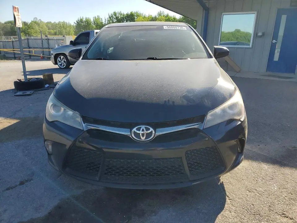 2017 TOYOTA CAMRY SE  