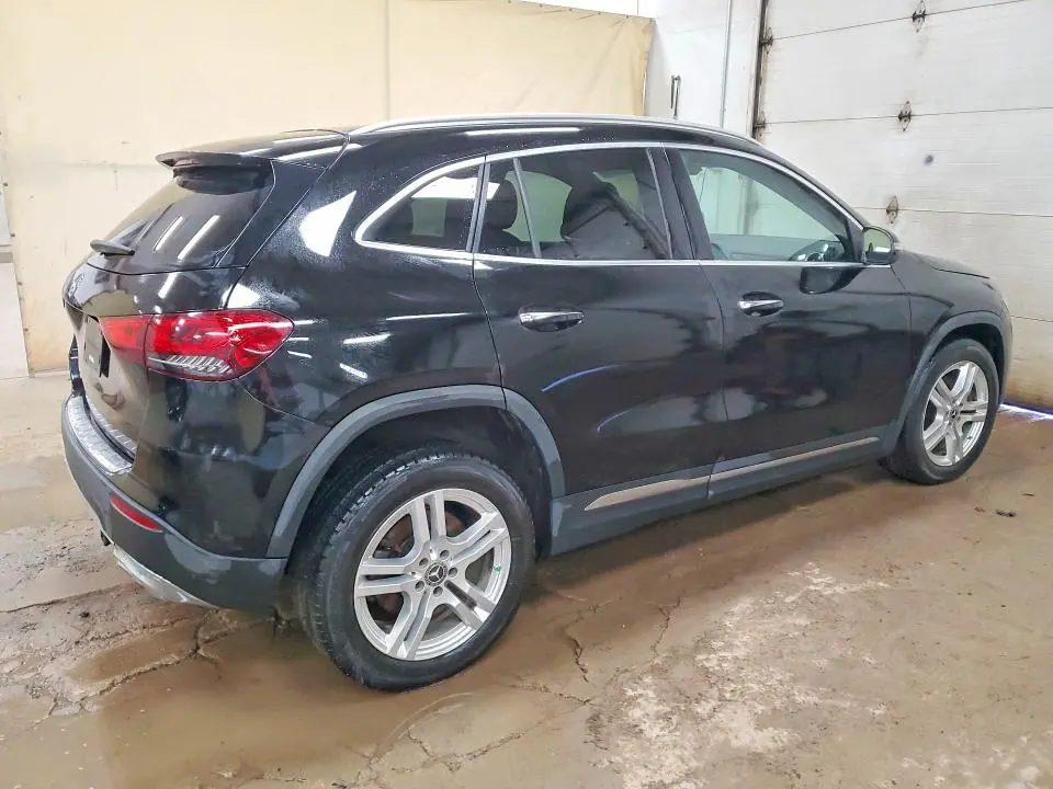 2021 MERCEDES-BENZ GLA 250 4MATIC  