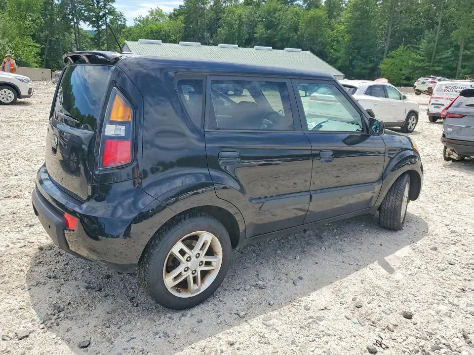 2010 KIA SOUL +  