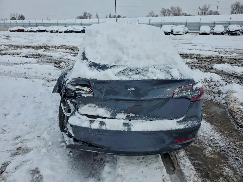2018 TESLA MODEL 3   