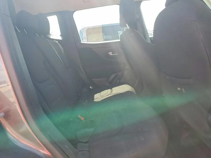 2019 JEEP RENEGADE LATITUDE  