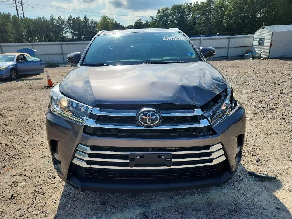 2018 TOYOTA HIGHLANDER LIMITED PLATINUM  