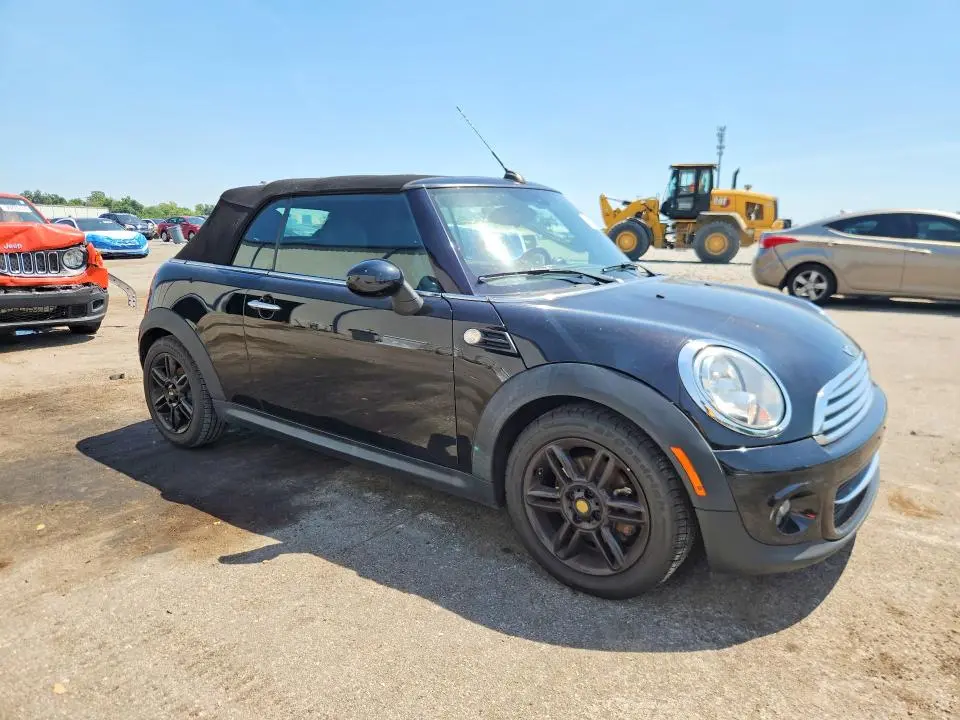 2015 MINI COOPER   