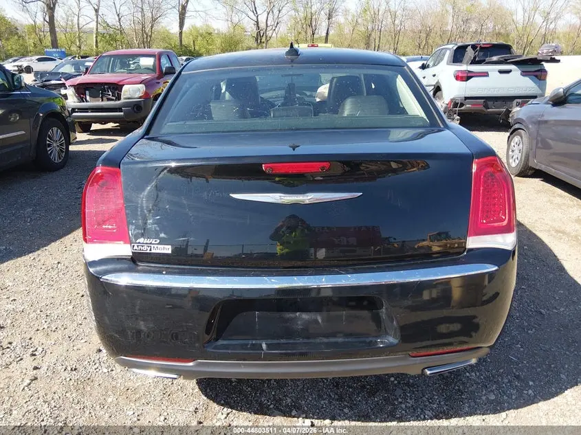 2016 CHRYSLER 300C AWD