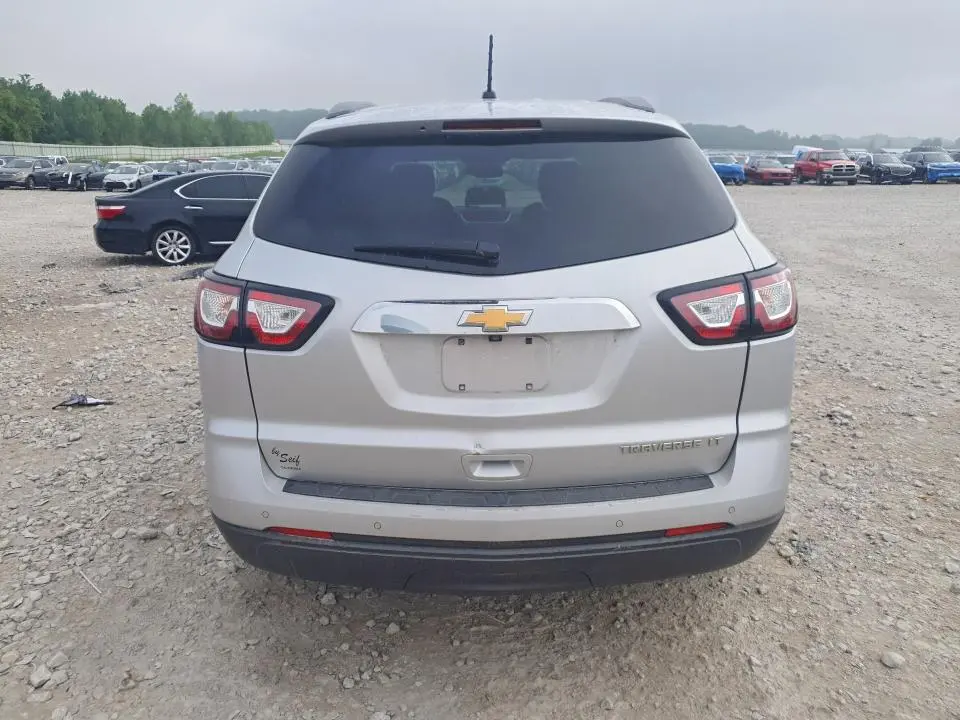 2014 CHEVROLET TRAVERSE LT  