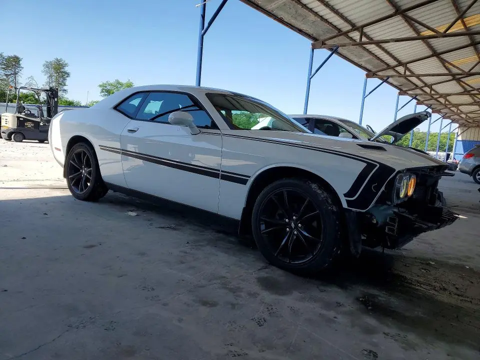 2017 DODGE CHALLENGER SXT  