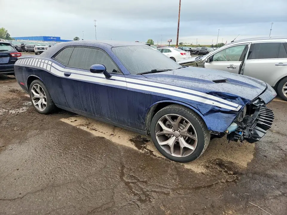 2016 DODGE CHALLENGER SXT  