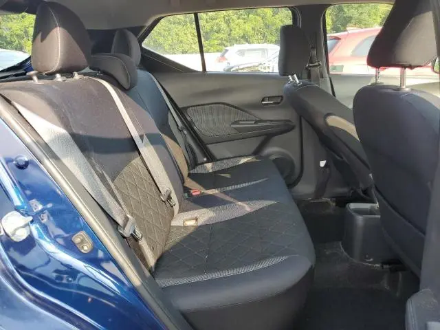 2018 NISSAN KICKS S  