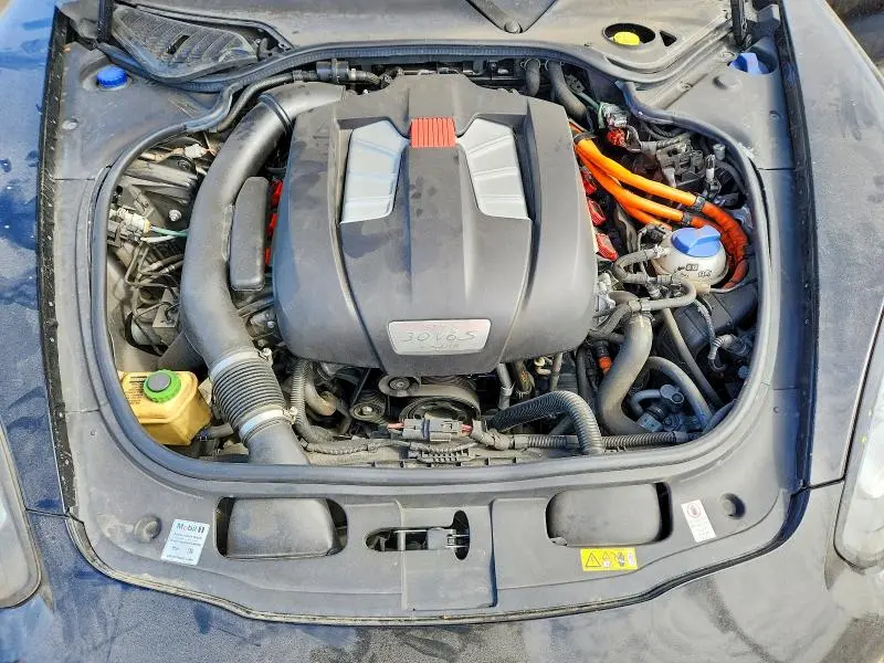 2015 PORSCHE PANAMERA SE HYBRID  