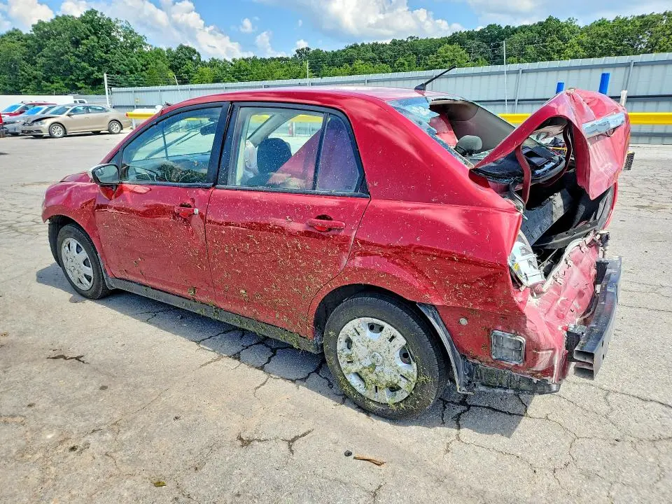 2011 NISSAN VERSA 1.8 S  