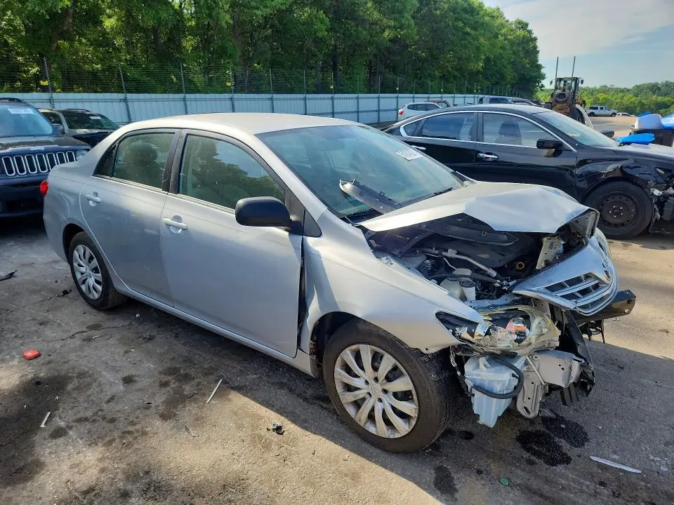 2013 TOYOTA COROLLA LE  