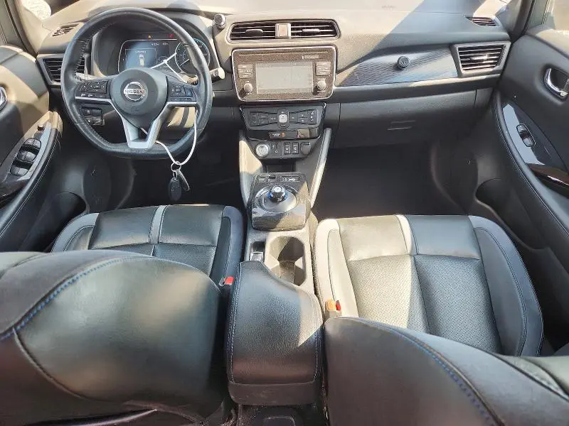 2018 NISSAN LEAF SL  