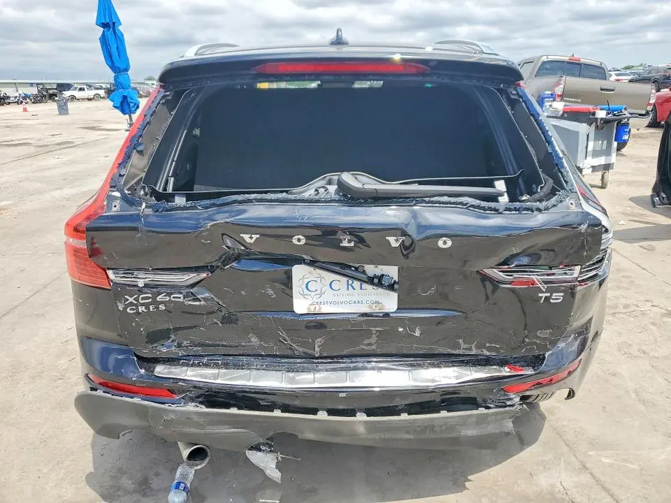 2019 VOLVO XC60 T5 MOMENTUM  