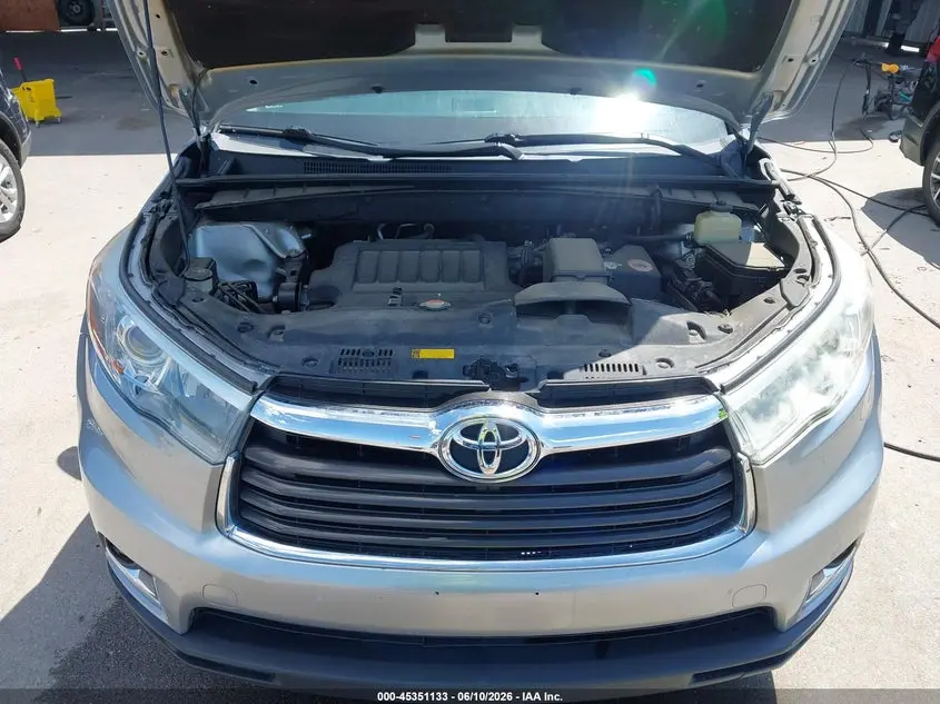 2016 TOYOTA HIGHLANDER LIMITED V6