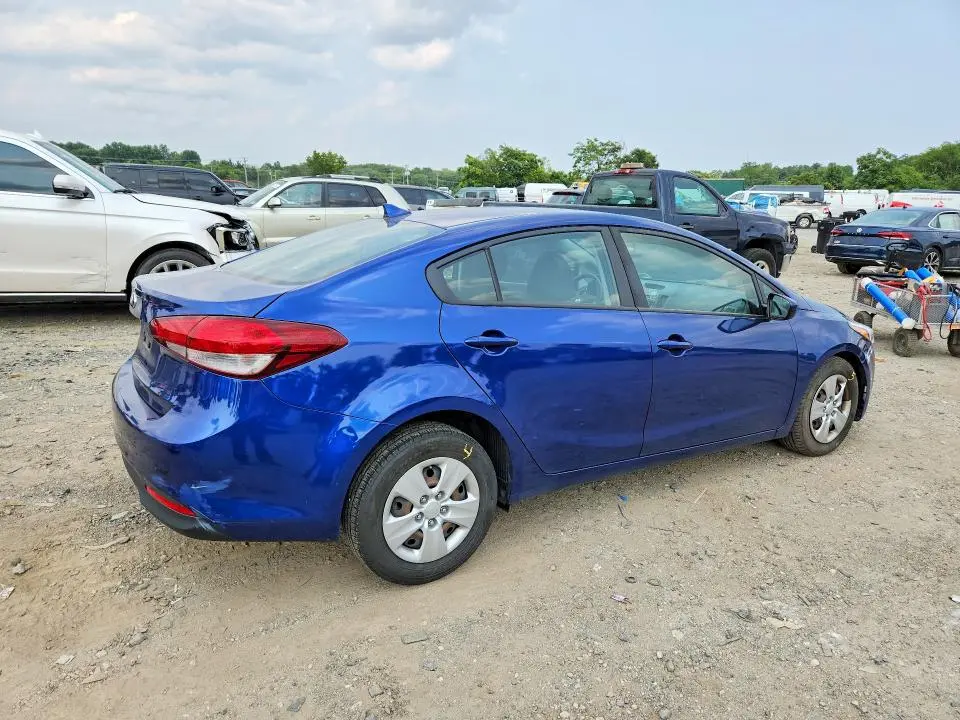 2018 KIA FORTE LX  