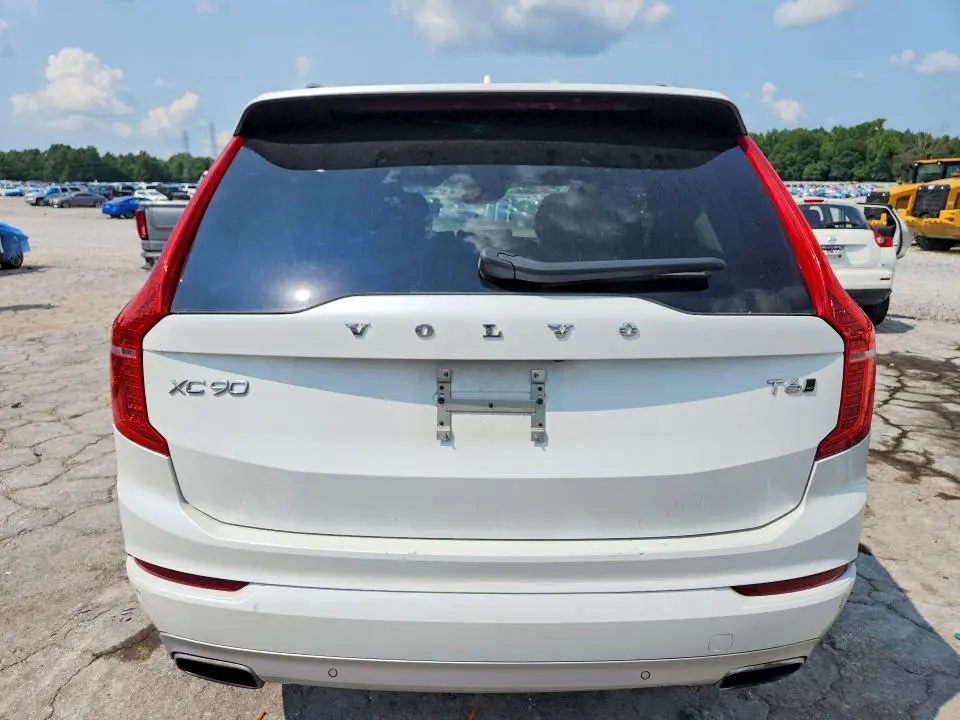 2016 VOLVO XC90 T6  