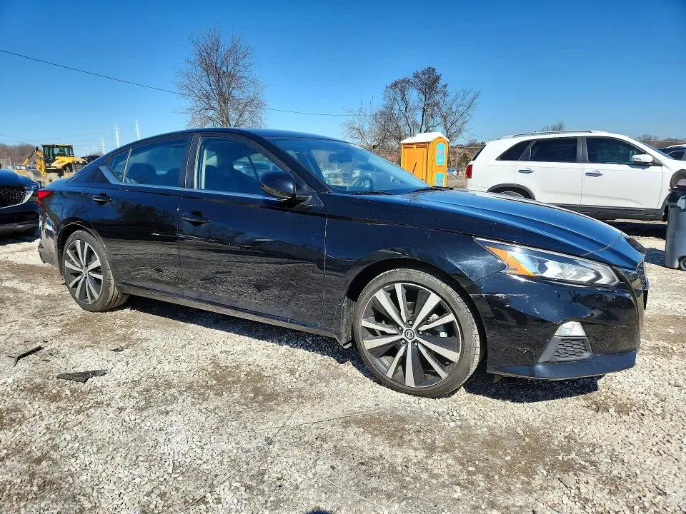 2021 NISSAN ALTIMA 2.5 SR  