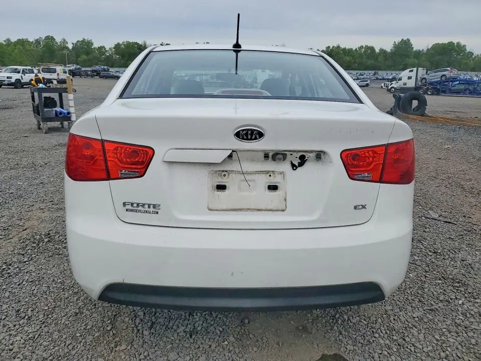 2010 KIA FORTE