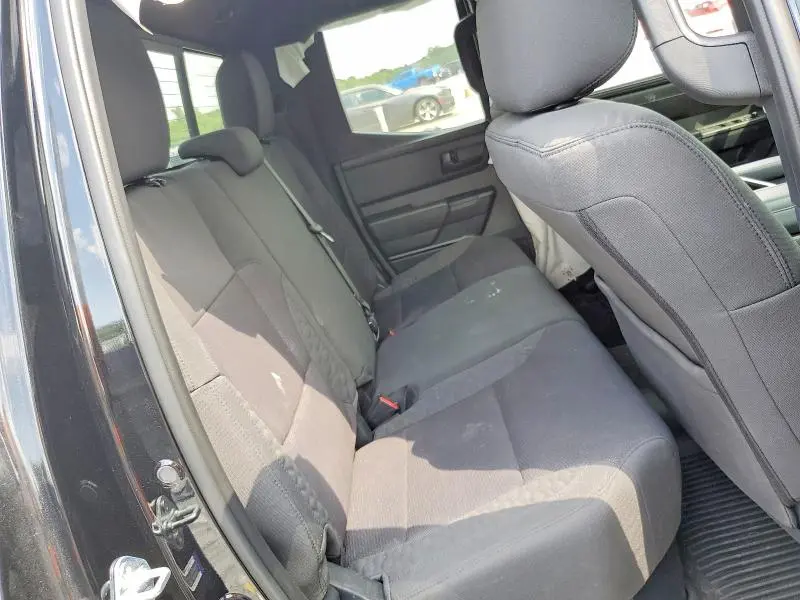 2025 TOYOTA TUNDRA SR  