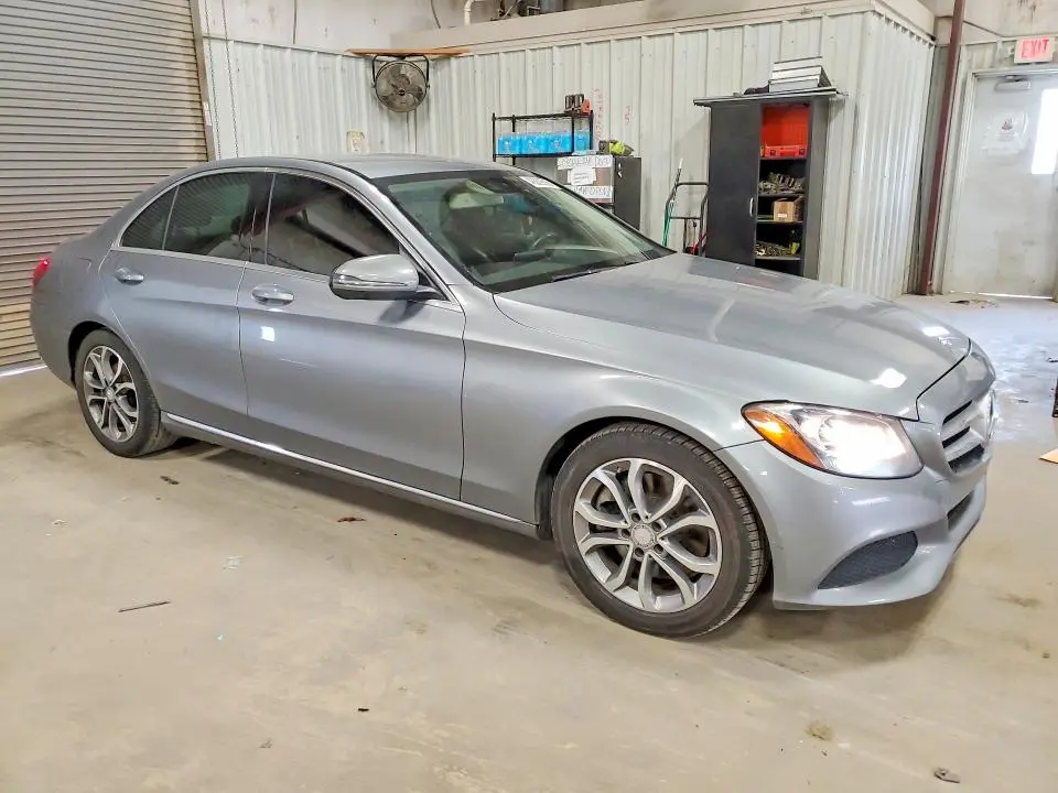 2016 MERCEDES-BENZ C 300  