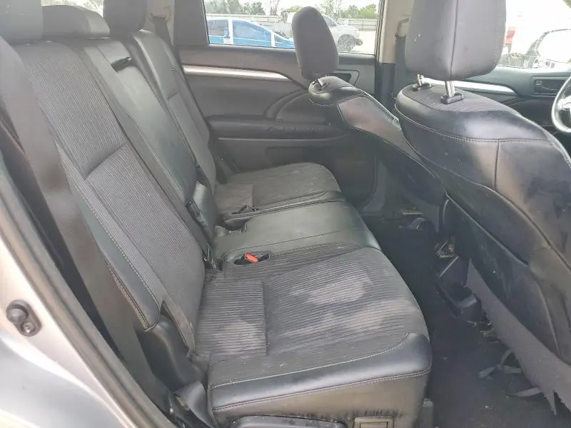 2014 TOYOTA HIGHLANDER LE PLUS  