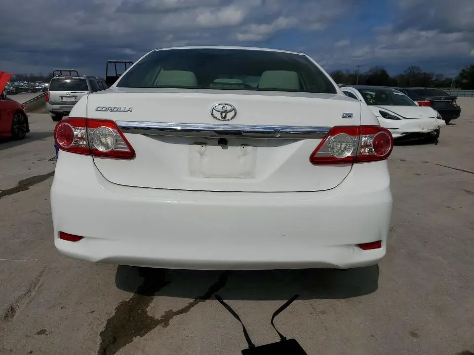 2011 TOYOTA COROLLA LE  