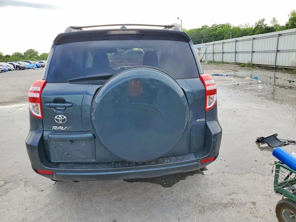2011 TOYOTA RAV4 BASE  