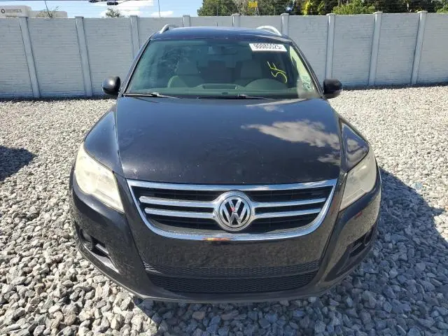 2011 VOLKSWAGEN TIGUAN S  