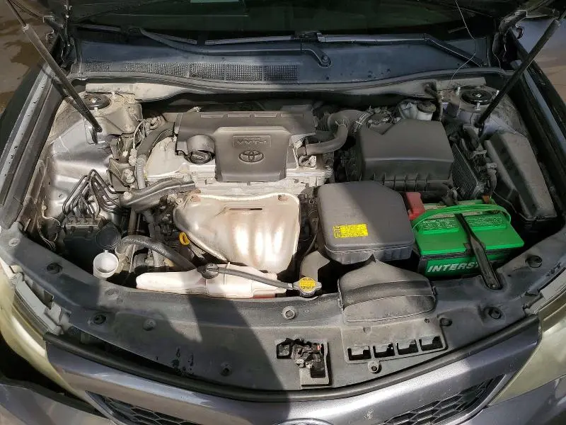 2012 TOYOTA CAMRY SE  
