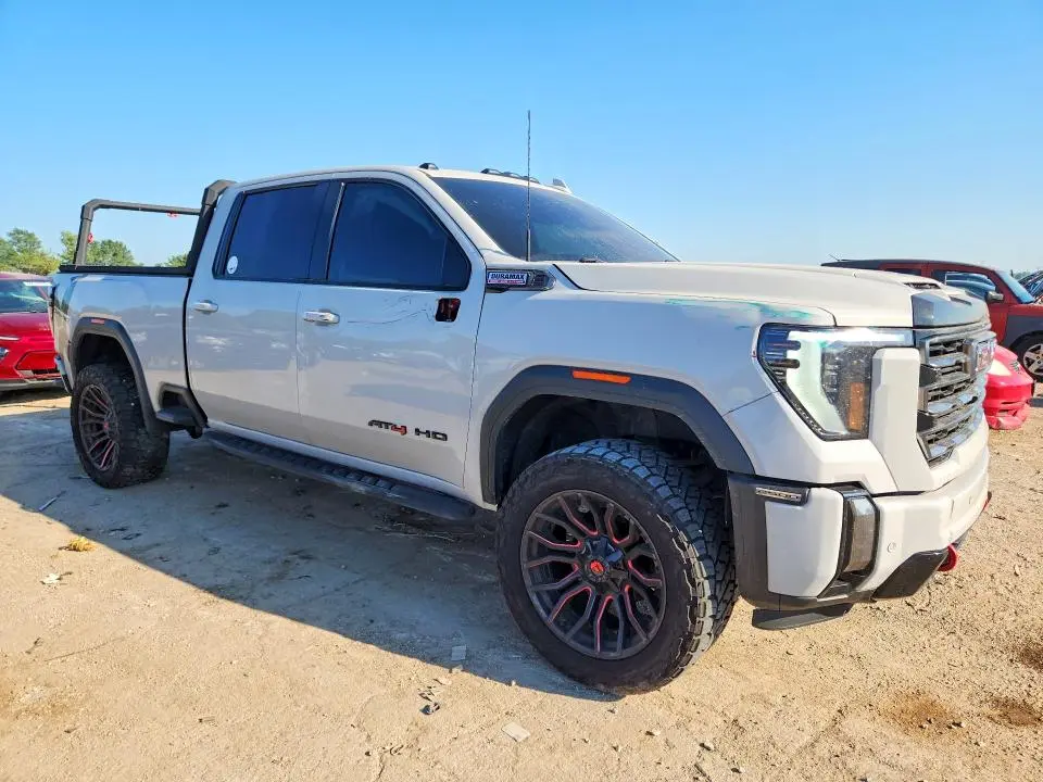 2024 GMC SIERRA K2500 AT4  