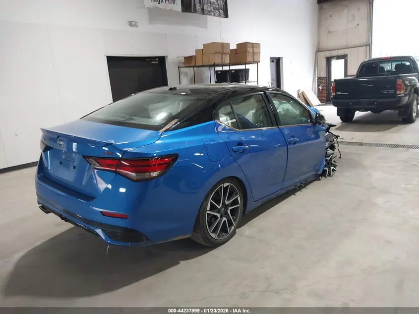 2024 NISSAN SENTRA SR XTRONIC CVT