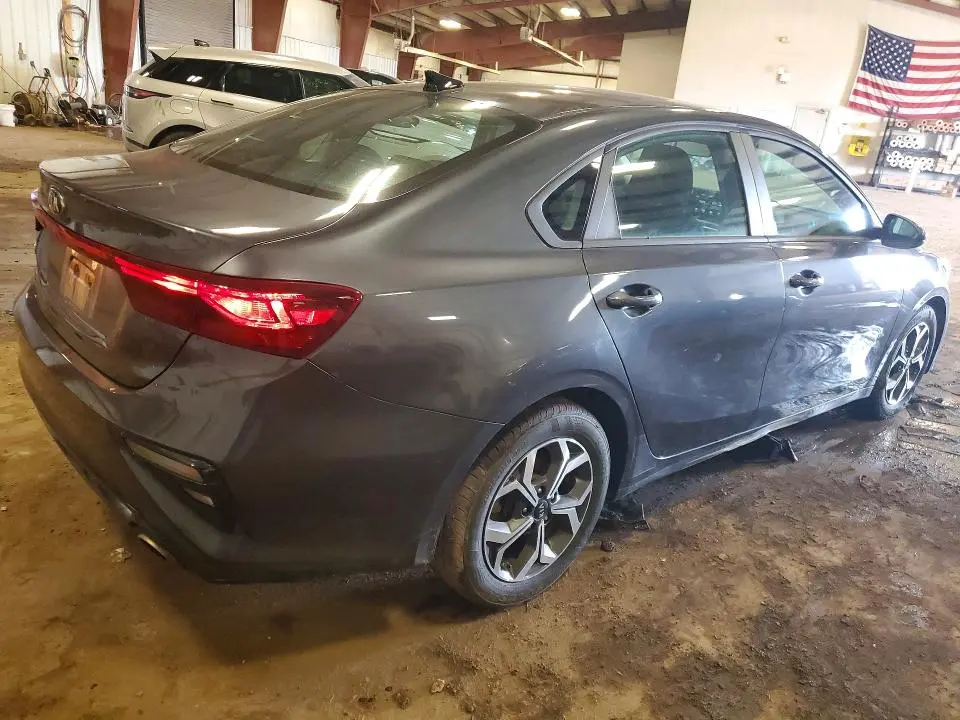 2021 KIA FORTE LXS  