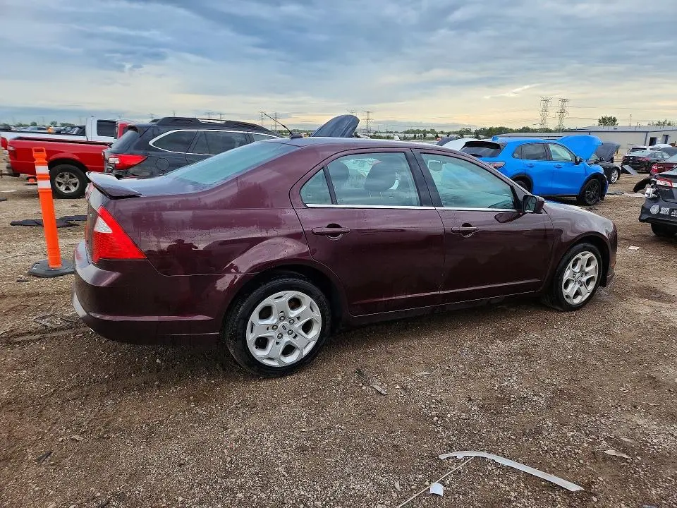2011 FORD FUSION SE  