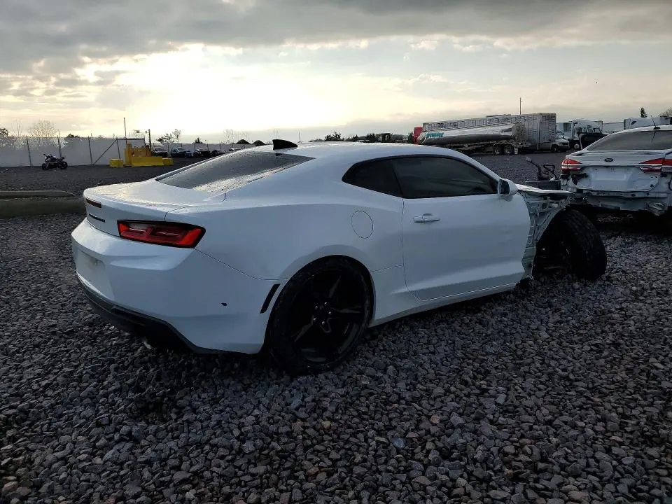 2016 CHEVROLET CAMARO LT  