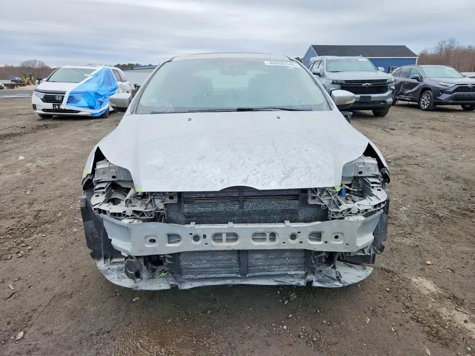 2014 FORD FOCUS TITANIUM  