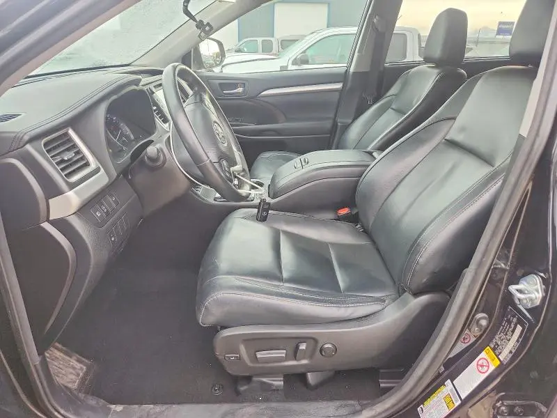 2018 TOYOTA HIGHLANDER XLE  