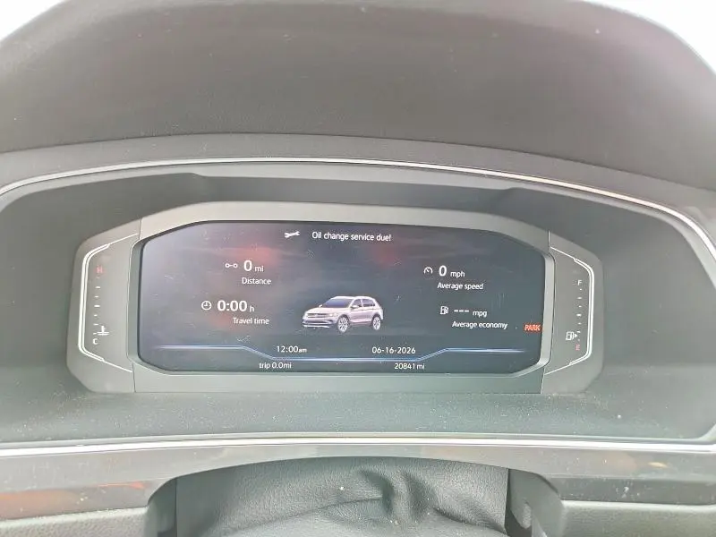 2021 VOLKSWAGEN TIGUAN SE  