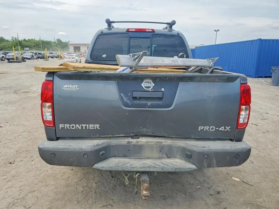 2016 NISSAN FRONTIER PRO-4X  
