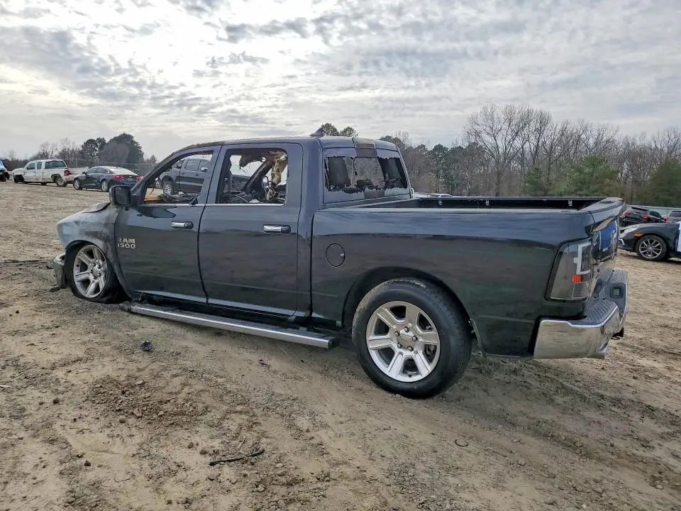 2018 RAM 1500 SLT  