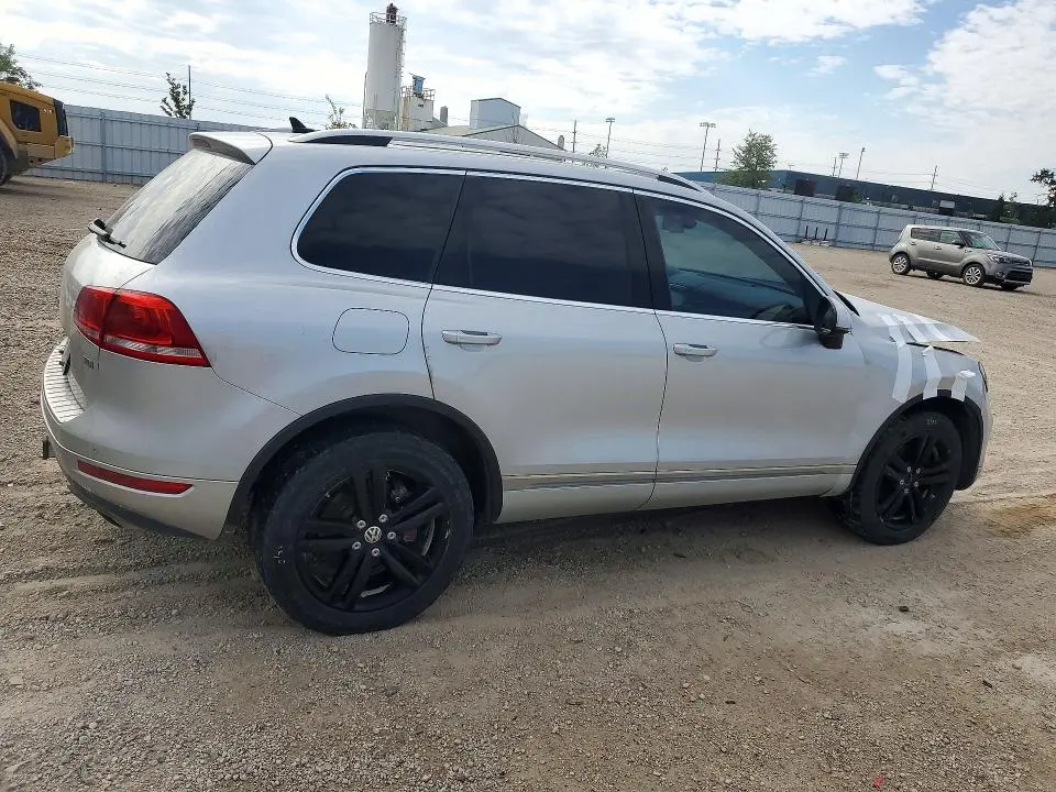 2012 VOLKSWAGEN TOUAREG V6 TDI  