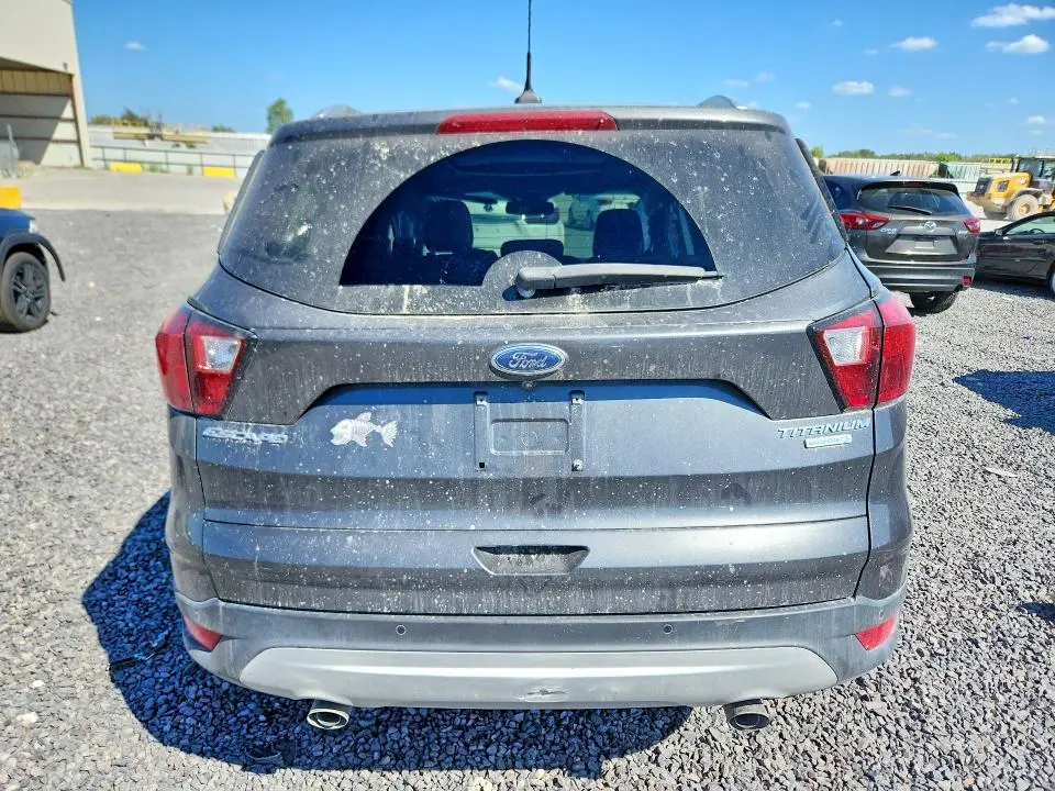 2019 FORD ESCAPE TITANIUM  