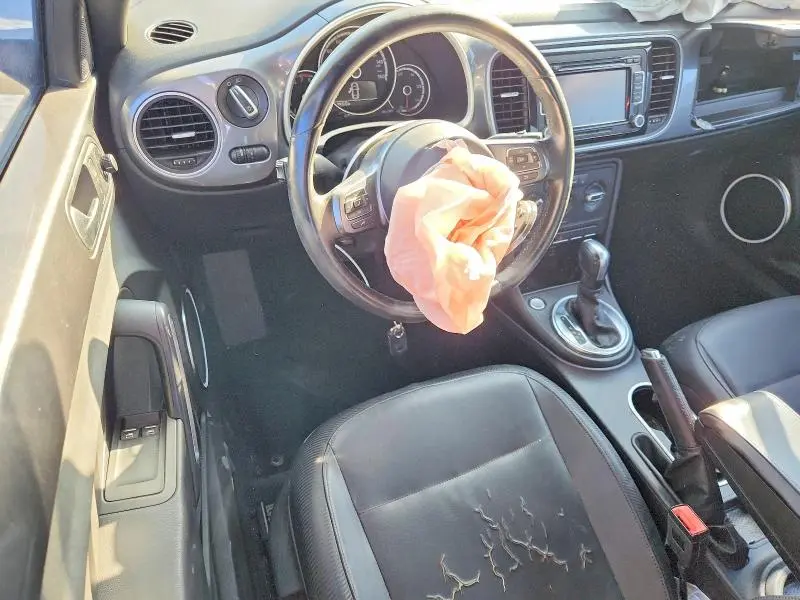 2013 VOLKSWAGEN BEETLE   