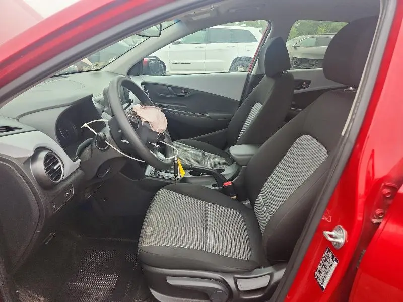 2020 HYUNDAI KONA SE  