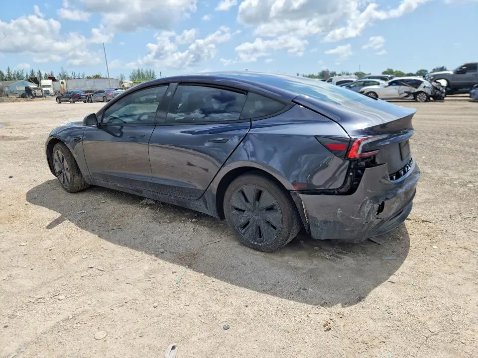 2024 TESLA MODEL 3   