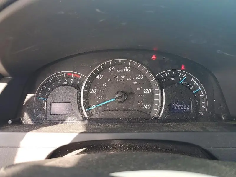 2012 TOYOTA CAMRY LE  