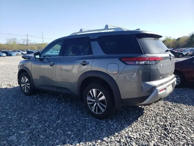 2024 NISSAN PATHFINDER SL  