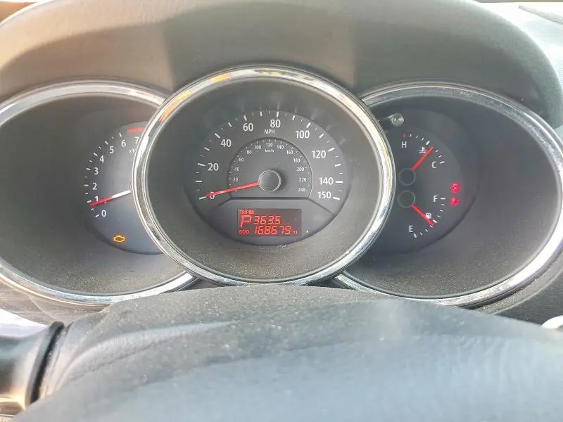 2012 KIA SORENTO LX  