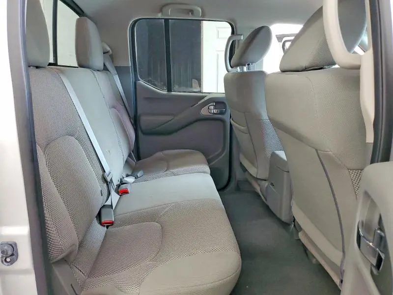 2020 NISSAN FRONTIER SV  